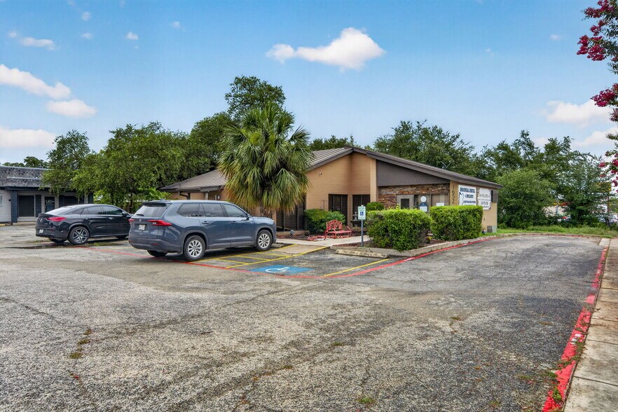 More Photos Of 1652 Pat Booker Rd, Universal City Medical For Sale