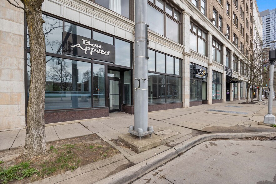 More Photos Of 1900 Euclid Ave, Cleveland Apartments For Lease