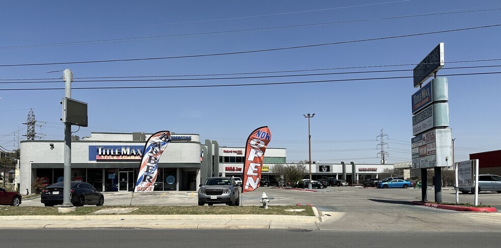More Photos Of 5152 Fredericksburg Rd, San Antonio Unknown For Lease