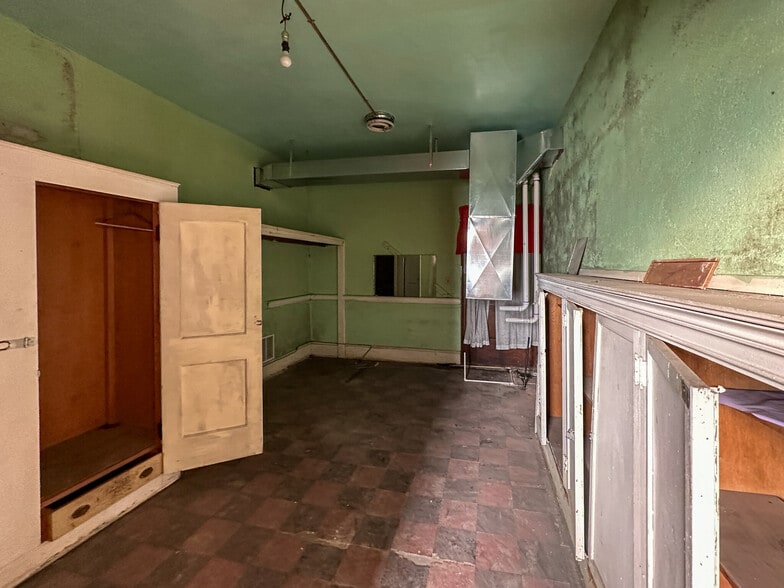 More Photos Of 6855 & 6747 Vinewood St, Detroit Religious Facility For Sale