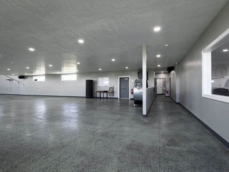 More Photos Of 17612 State Route 3, Watertown Showroom For Sale