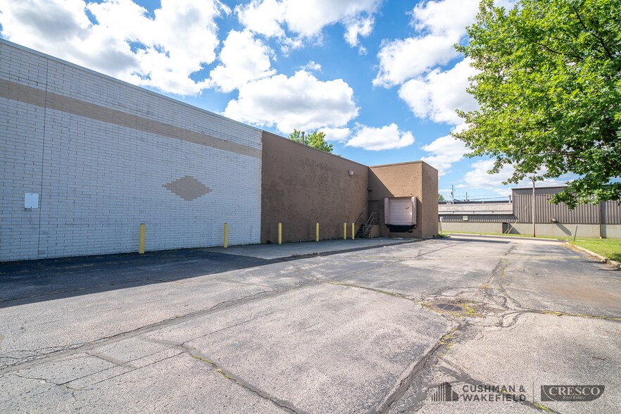 More Photos Of 1510-1520 E 191st St, Euclid Unknown For Sale