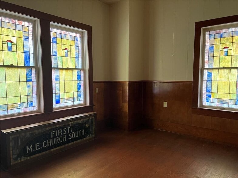 More Photos Of 102 E Main St, Cumby Religious Facility For Sale