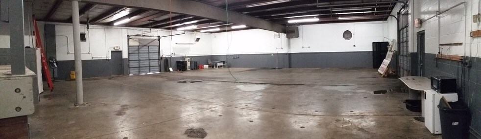 More Photos Of 11755 Benham Rd, Saint Louis Auto Dealership For Sale