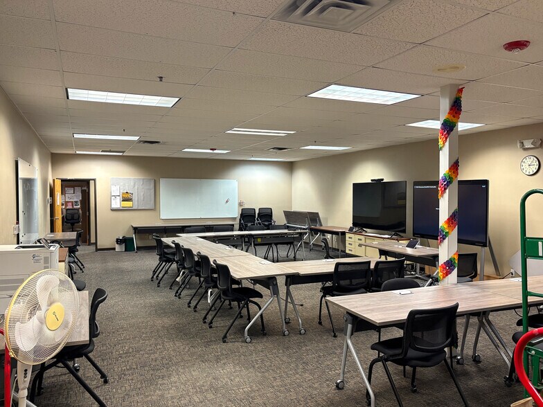 More Photos Of 2113 Osuna Rd NE, Albuquerque Office For Sale