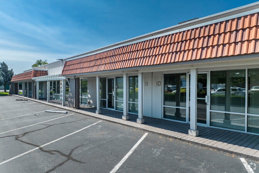 More Photos Of 50 Freeport Blvd, Sparks Light Distribution For Lease