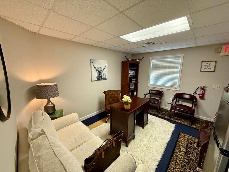 More Photos Of 2044 E Orange Avenue, Eustis Office For Lease