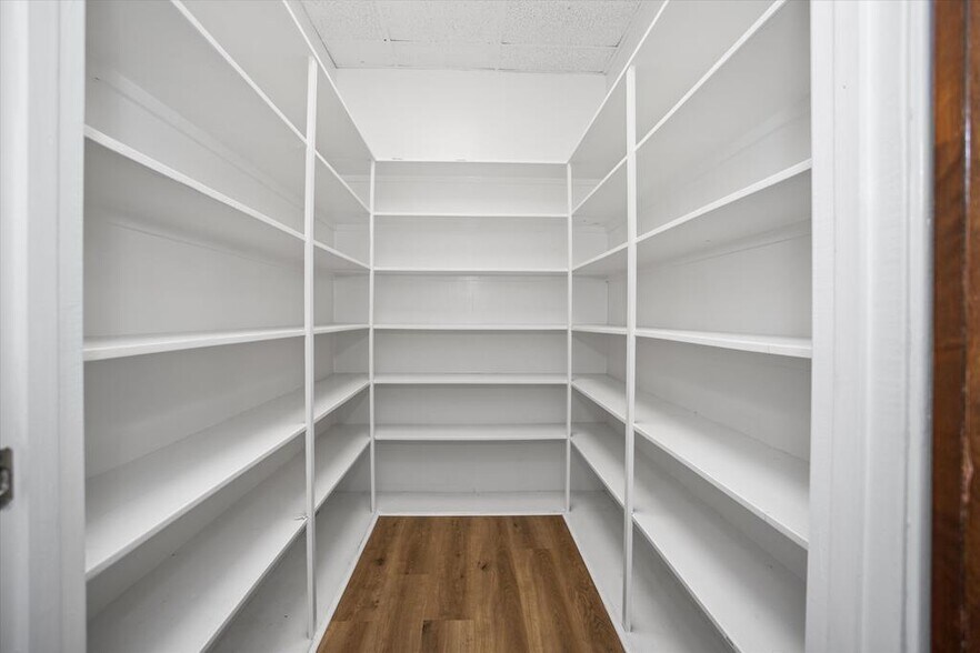 More Photos Of 3213 S Medford Dr, Lufkin Medical For Lease