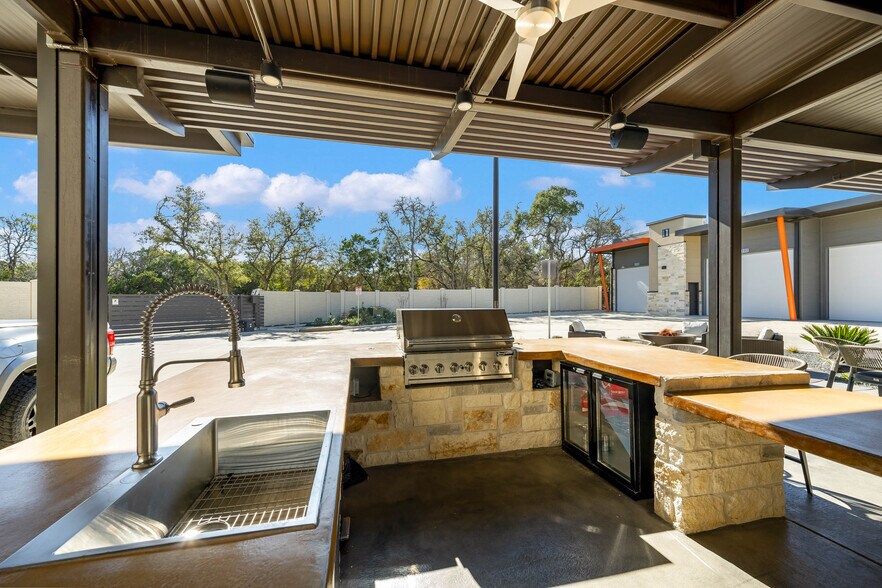 More Photos Of 7231 Stonewall Bnd, San Antonio Specialty For Sale