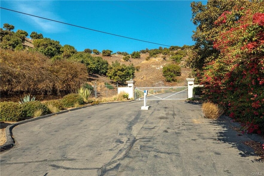 More Photos Of 0 Cirle R Dr, Escondido Land For Sale