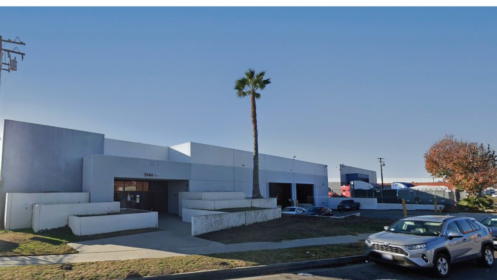 Primary Photo Of 3144 E Maria St, Compton Manufacturing For Lease