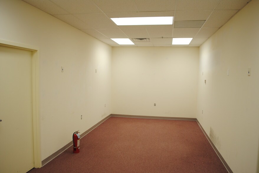 More Photos Of 1115 Garrisonville Rd, Stafford Office For Lease