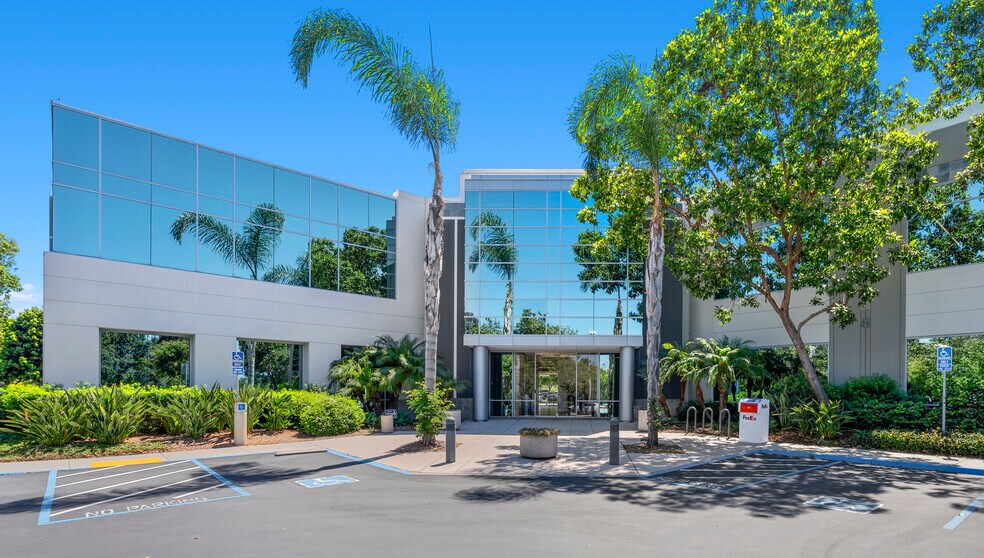 More Photos Of 6005 Hidden Valley Rd, Carlsbad Office For Lease