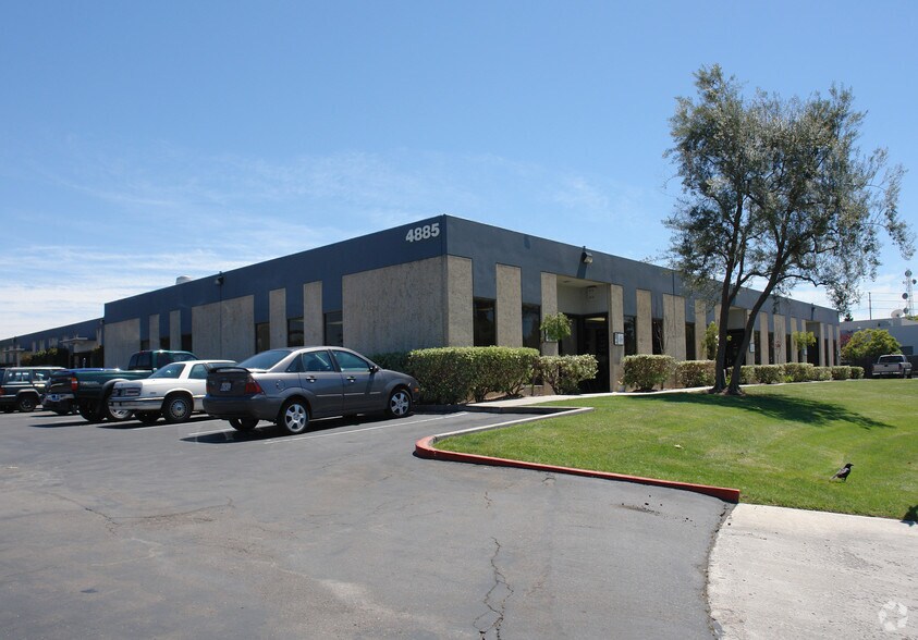 More Photos Of 4883 Ronson Ct, San Diego Unknown For Lease