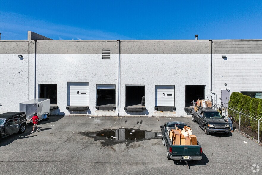 More Photos Of 540 Glen Ave, Moorestown Warehouse For Lease