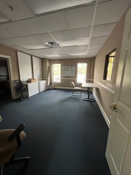 More Photos Of 500 Soho Dr, Adairsville Warehouse For Lease