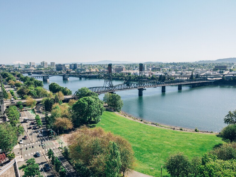 More Photos Of 1500 SW 1st Ave, Portland Office For Lease