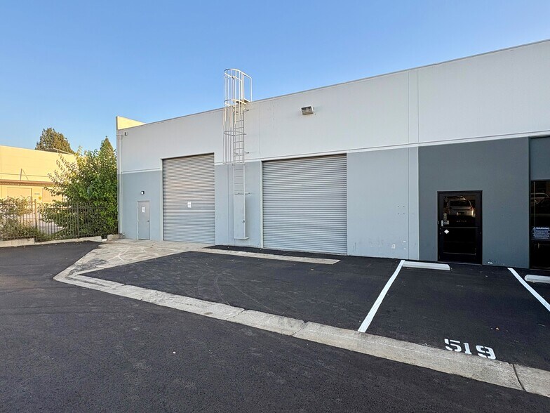 More Photos Of 519-525 W Terrace Dr, San Dimas Industrial For Sale