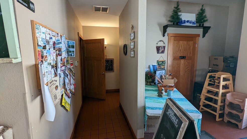 More Photos Of 1 5th St W, Mantorville Restaurant For Sale