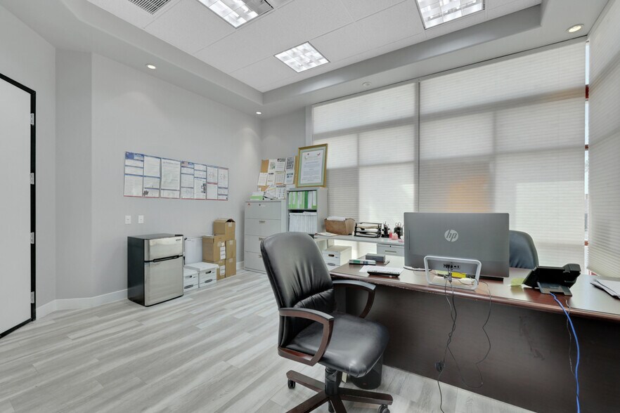 More Photos Of 375 N Stephanie St, Henderson Medical For Sale