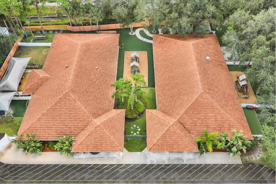 More Photos Of 353 Hiatt Dr, Palm Beach Gardens Schools For Sale