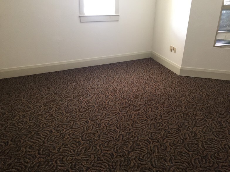 More Photos Of 120 E Pine St, Lakeland Office For Lease