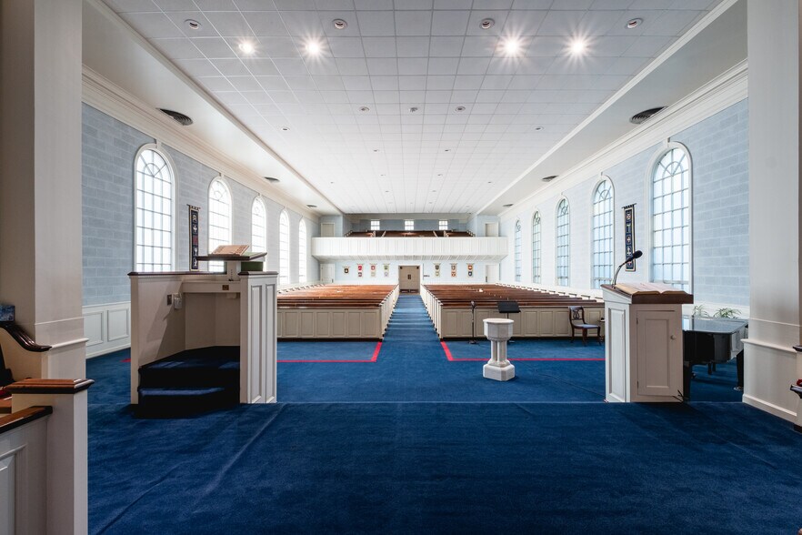 More Photos Of 4401 Woodlawn Dr, Little Rock Religious Facility For Sale