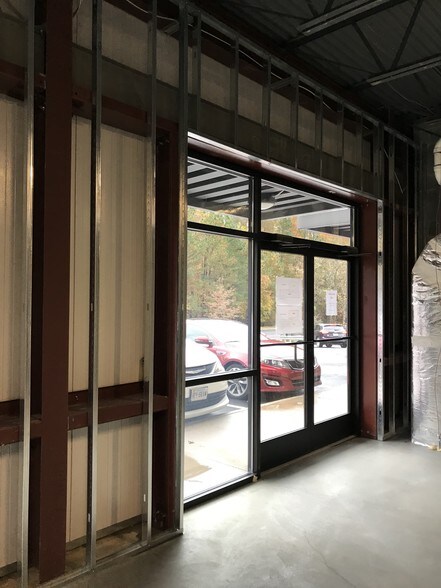 More Photos Of 3450 Berkmar Dr, Charlottesville Office For Lease
