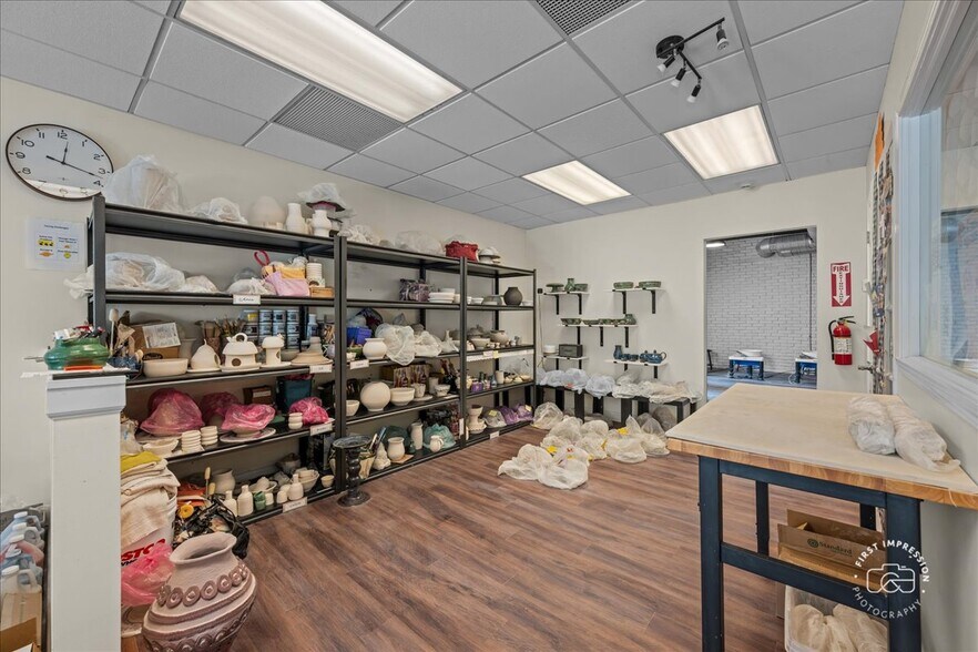 More Photos Of 4958 Main St, Downers Grove Office Residential For Lease