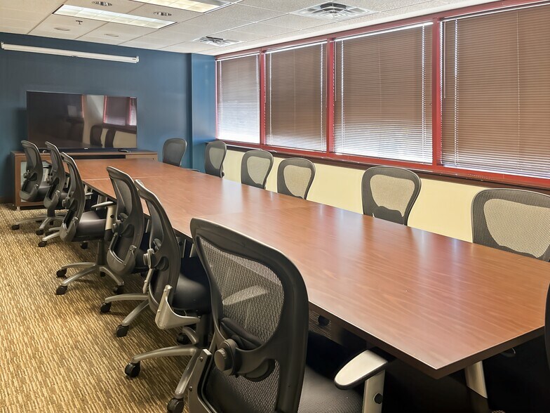 More Photos Of 41 University Dr, Newtown Coworking Space