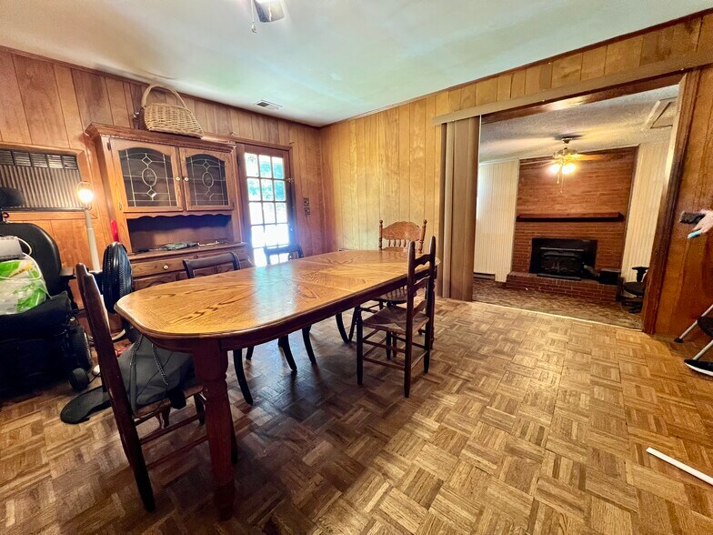 More Photos Of 1321 Stallings Rd, Matthews Office Residential For Sale