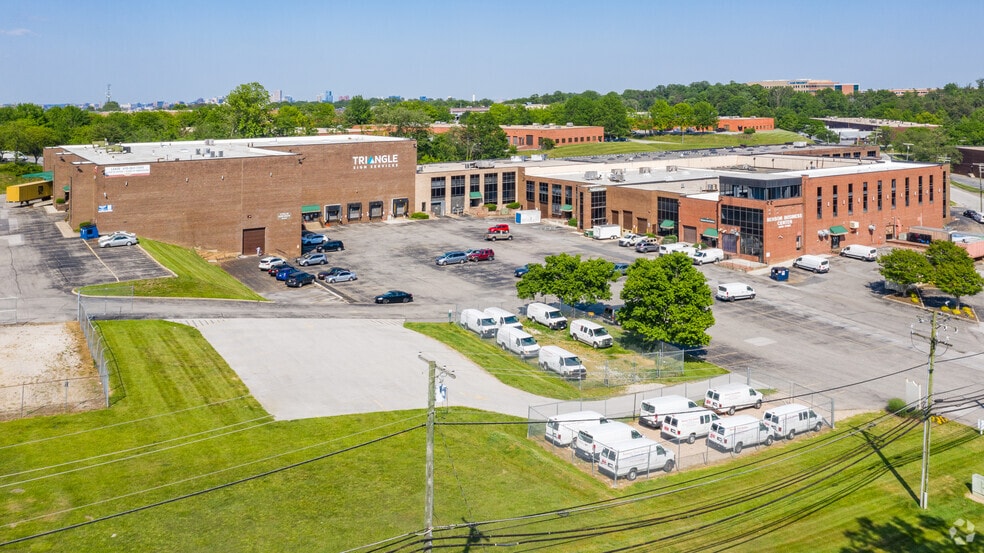 Primary Photo Of 1-208 Azar Ct, Arbutus Warehouse For Lease