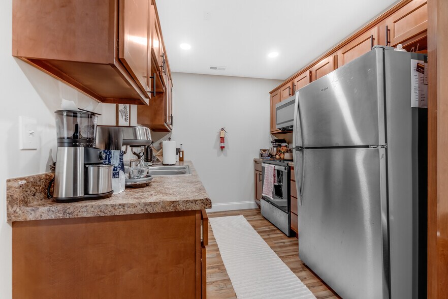 More Photos Of 940 Stewart St, Morgantown Apartments For Sale