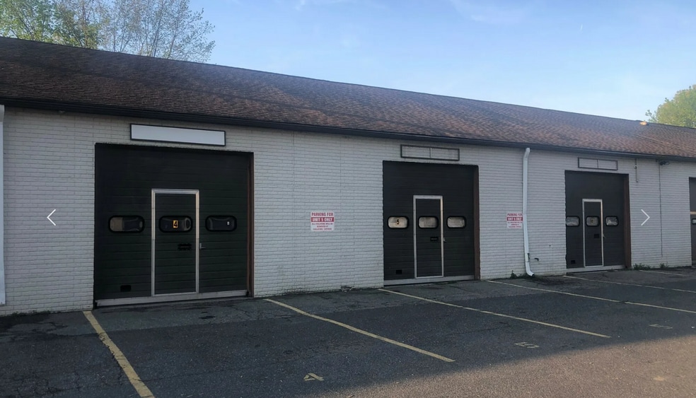 More Photos Of 147 Danbury Rd, New Milford Flex For Sale