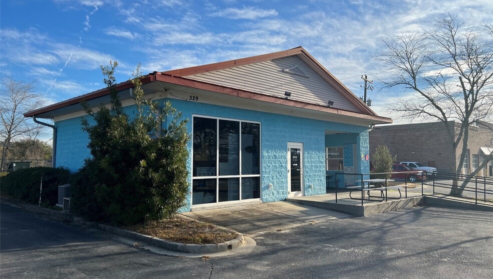 Primary Photo Of 329 E 5th North St, Summerville Freestanding For Sale