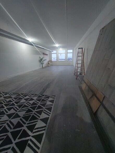 More Photos Of 207-211 E Main St, Watertown Office For Lease