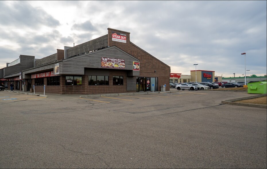 More Photos Of 3376 Parsons Rd NW, Edmonton General Retail For Lease
