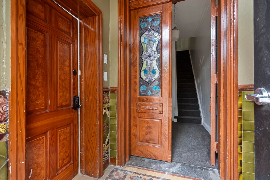 More Photos Of 1618 S Broad St, Philadelphia Apartments For Sale