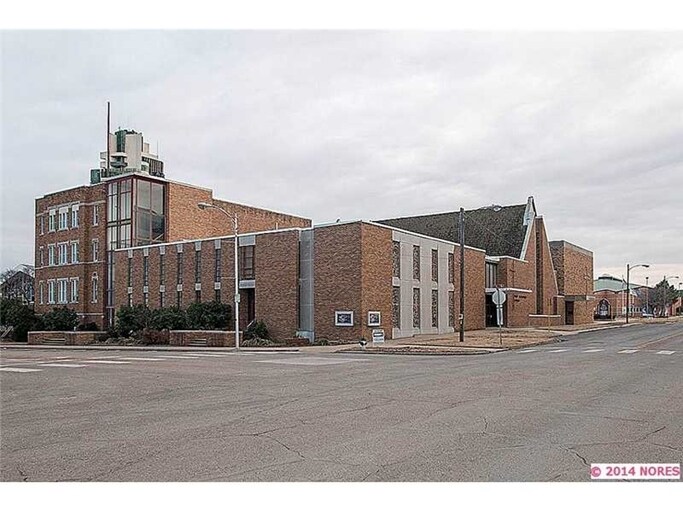 More Photos Of 500 S Johnstone Ave, Bartlesville Religious Facility For Sale