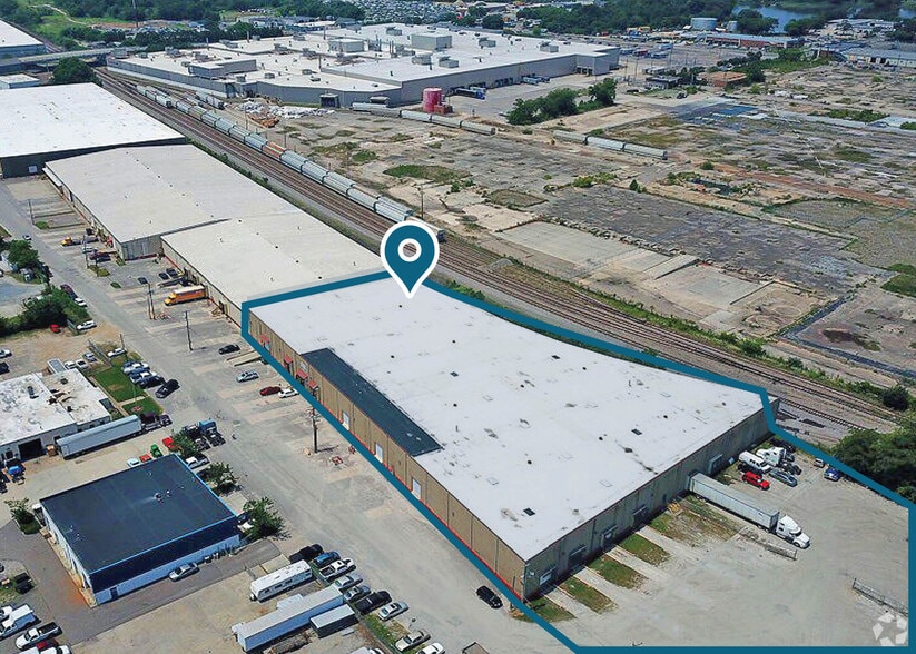 More Photos Of 2626 Indian River Rd, Chesapeake Distribution For Lease