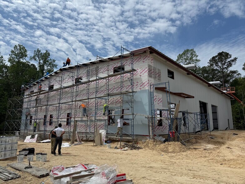 More Photos Of 9501 Palmetto Commerce Pky, Ladson Distribution For Lease