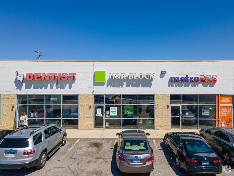 More Photos Of 12601 Western Ave, Blue Island Unknown For Lease