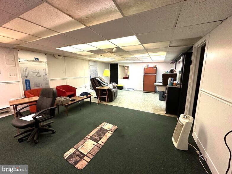 More Photos Of 15083 Summit Plz, Blue Ridge Summit Restaurant For Sale