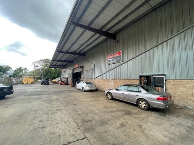 More Photos Of 94-133 Pahu St, Waipahu Warehouse For Lease