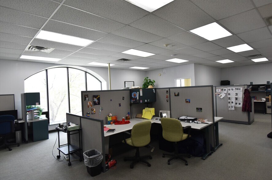 More Photos Of 3327 W Fullerton Ave, Chicago Specialty For Sale