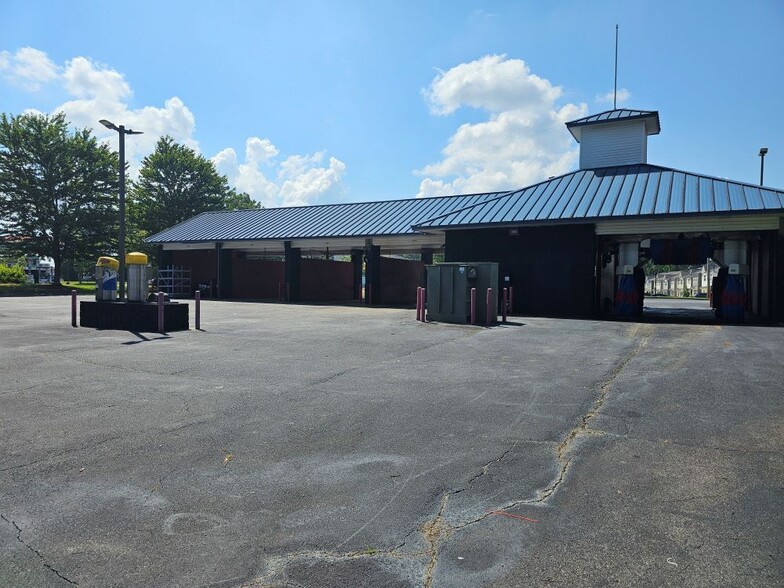 More Photos Of 5524 McEver Rd, Flowery Branch Carwash For Sale