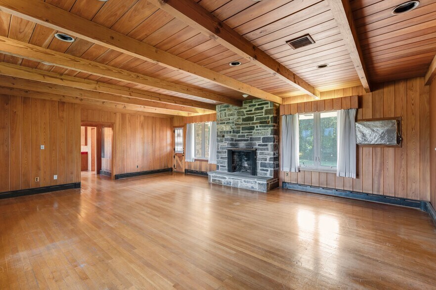 More Photos Of 3022 Whitehall Road, Norristown Land For Sale