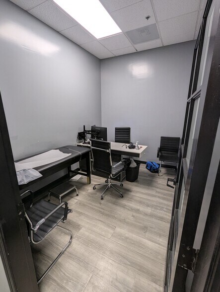 More Photos Of 3015 Calloway Dr, Bakersfield Storefront Retail Office For Sale