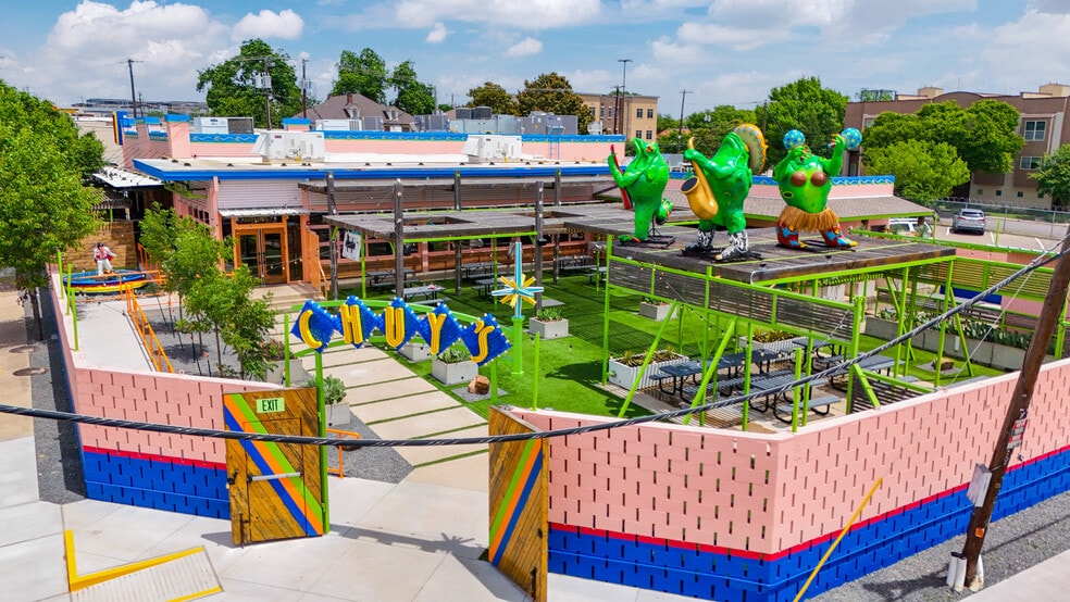 More Photos Of 1520 Greenville Ave, Dallas Restaurant For Sale