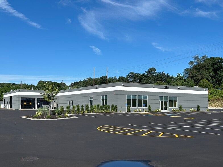 More Photos Of 265 Summer St, Fitchburg Storefront Retail Office For Lease